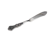 Серебряный нож - лопатка для рыбы с черневым декором на фигурной ручке «Черневой рисунок»